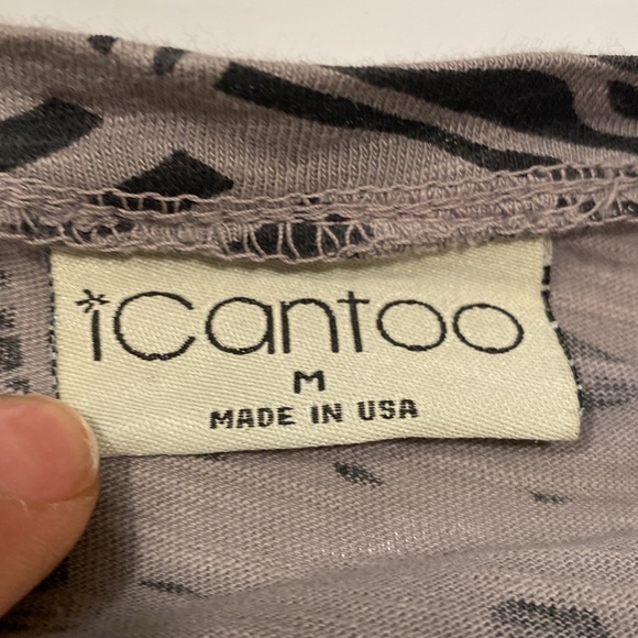 iCantoo Black V-neck Short Sleeve Top with Tan Island Palm Print and Shark Hem - Picture 6 of 10